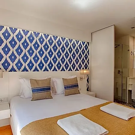 Dear - Charming House Bed and Breakfast 4*