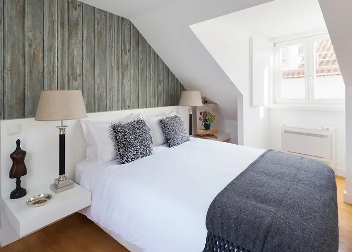 Dear - Charming House Bed & Breakfast Lisbona