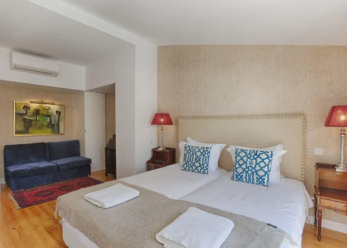 Dear - Charming House Bed & Breakfast 4*